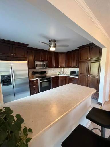 Main picture of 566 Thorncliffe Dr