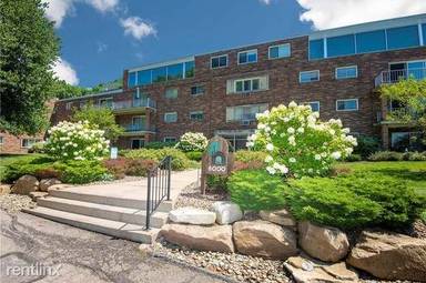 Main picture of 6000 Nob Hill Dr