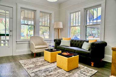 Main picture of 2807 Park St