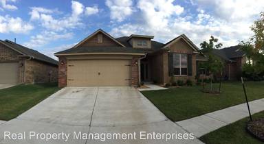 Main picture of 2413 SW 139th St