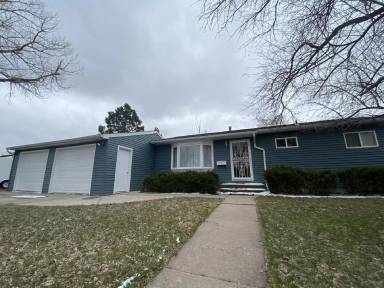 Main picture of 721 Apache St