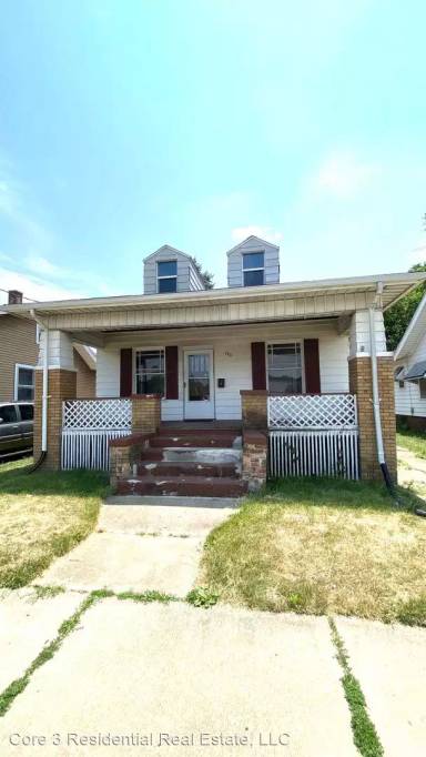 Main picture of 740 E Arcadia Ave