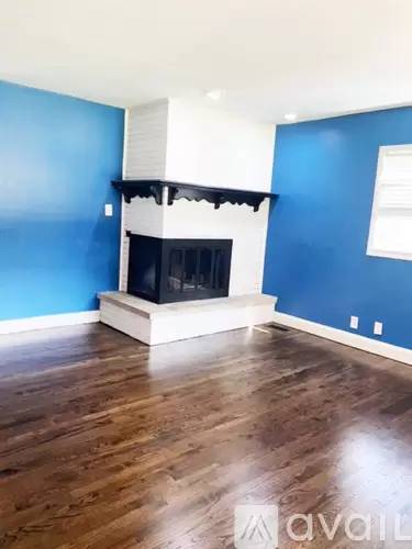 Main picture of 47880 Roland St