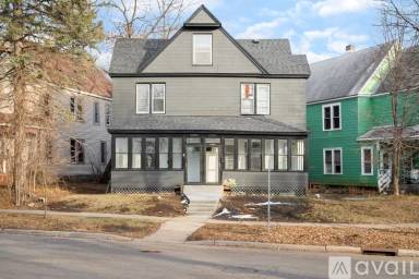 Main picture of 2207 Blake Ave