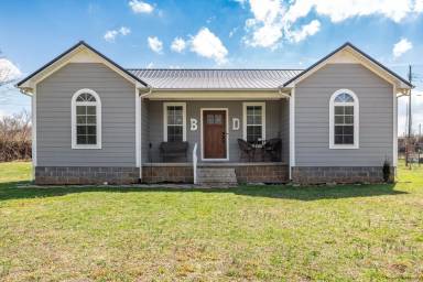 Main picture of 365 Voss St