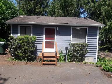 Main picture of 1518 NE 86th St