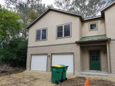 Main picture of 245 W Lawton St