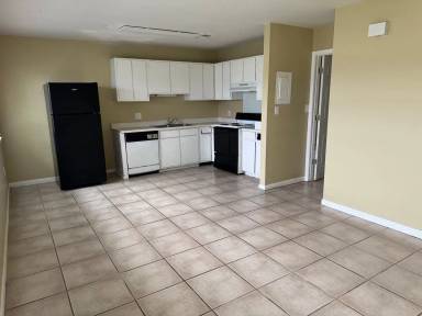 Main picture of 106 Chicago Ave SE