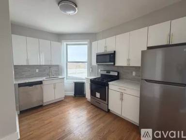 Main picture of 6000 Monroe Pl