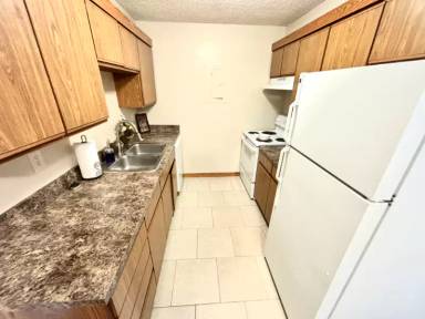 Main picture of 5120 Emerald Dr