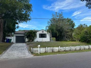 Main picture of 1529 W River Shore Way