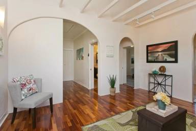 Main picture of 3609 Leahi Ave