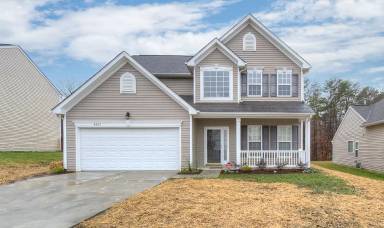 Main picture of 6821 Goldenwillow Dr