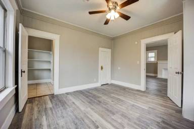 Main picture of 721 N 21st St