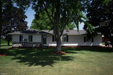 Main picture of 16710 Michigan Ave