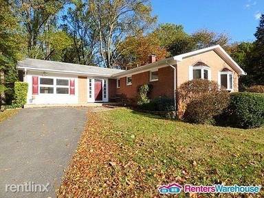 Main picture of 10015 Clearfield Ave