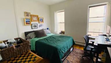 Main picture of 84 Hollywood Ave