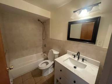 Main picture of 60 Paerdegat 1st St