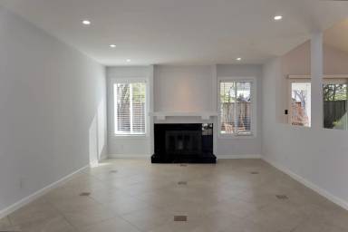 Main picture of 32471 Lake Ree St