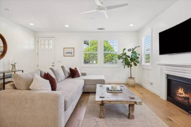 Main picture of 3207 Daisy Ln