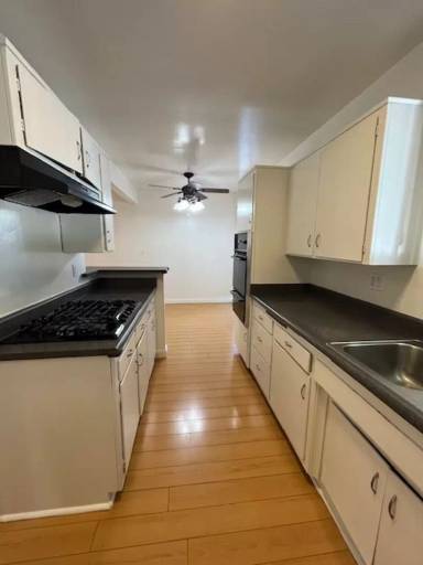 Main picture of 737 E Providencia Ave