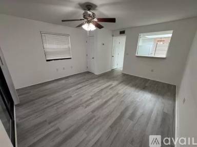 Main picture of 4642 SW 45th Ln