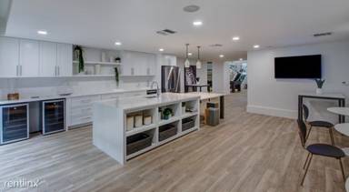 Main picture of 501 NE 4th Ave