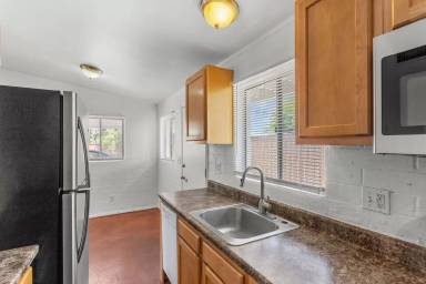 Main picture of 1415 E Adelaide Dr