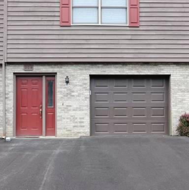 Main picture of 204 Stone Gate Cir