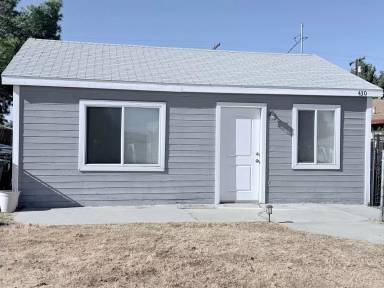 Main picture of 430 W Wilson Ave