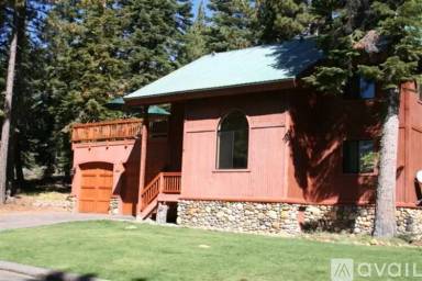 Main picture of 2090 Porter Way