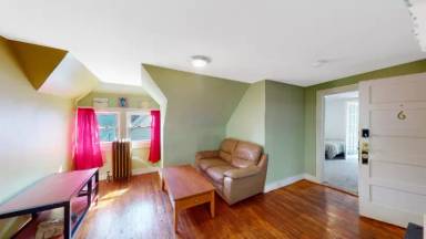 Main picture of 146 Beethoven St