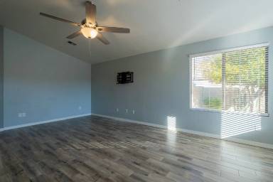 Main picture of 1362 N McKenna Ln