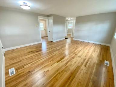 Main picture of 7339 SE Tolman St