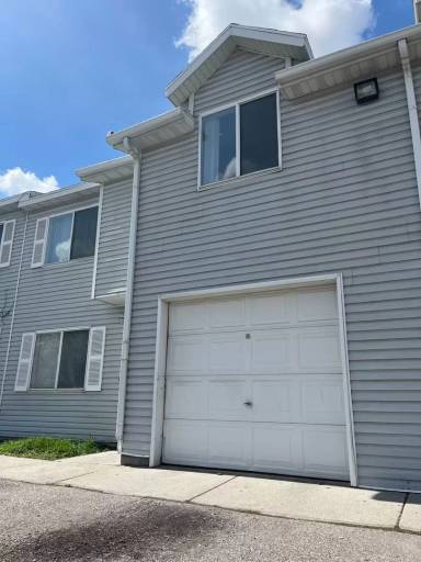 Main picture of 231 E Crestone Ave