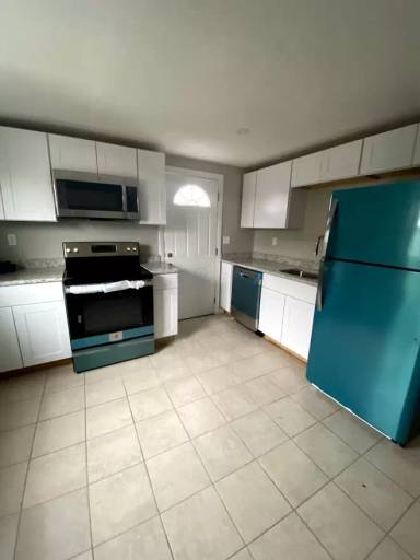 Main picture of 39 Railroad Ave