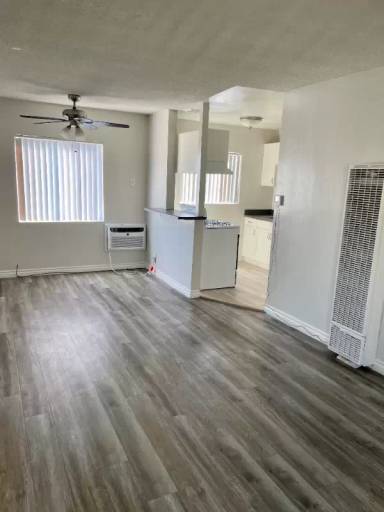 Main picture of 12414 Dunrobin Ave