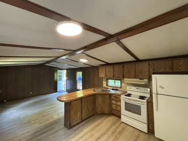 Main picture of 267 E Newport Rd