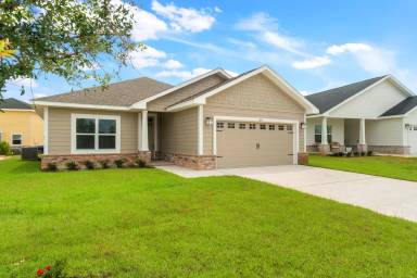 Main picture of 215 Speckled Trout Ln N