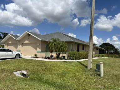Main picture of 20075 Lake Vista Cir