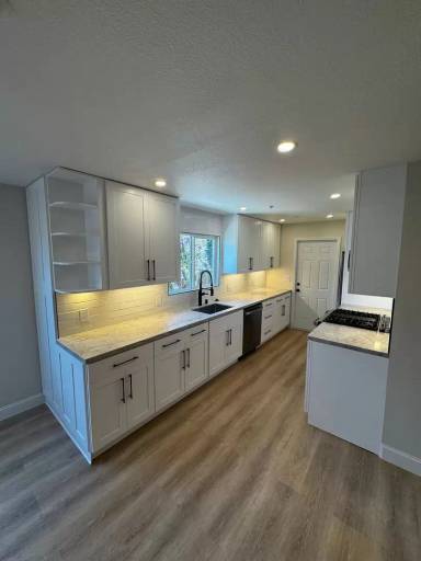 Main picture of 606 E Santa Inez Ave