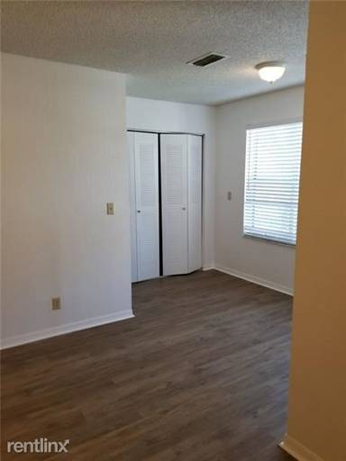 Main picture of 3350 Pinewalk Dr N