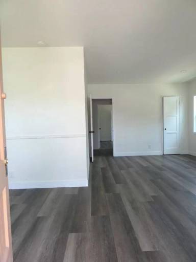 Main picture of 11820 State St
