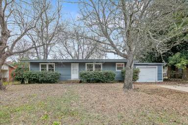 Main picture of 4442 Wellington Dr
