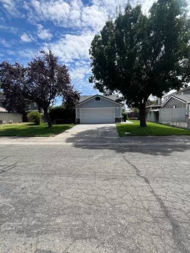 Main picture of 836 Marsh Creek Dr