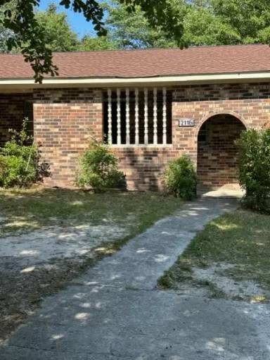 Main picture of 2116 Greenoaks Rd