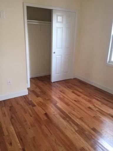 Main picture of 118 South St