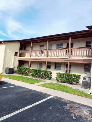 Main picture of 5154 Turquoise Ln