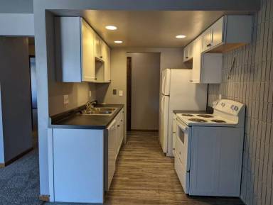 Main picture of 549 N Division St