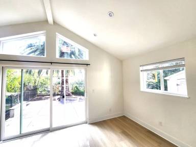 Main picture of 1635 Redwood Ave